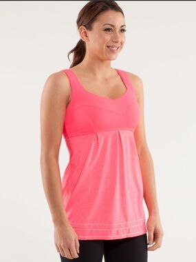 EUC Lululemon Run: Tame Me Tank in Flash Pink- Size 6